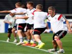 20140713_190355_gelandang-timnas-jerman-bastian-schweinsteiger.jpg
