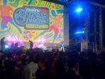 20140713_235622_band-geisha-hibur-penonton-nobar.jpg