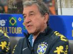 20140715_084908_carlos-alberto-parreira-tiga.jpg