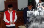 Makna Senyuman Guntur Bumi