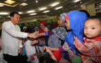20140716_172325_ahok-lakukan-safari-ramadhan-bersama-anak-yatim.jpg