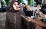 20140721_171134_reni-marlinawati-diperiksa-kpk.jpg