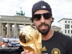20140724_163706_sami-khedira-kecemeteitemmmm.jpg