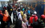 20140724_220300_arus-mudik-dari-stasiun.jpg