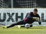 20140727_201111_fraser-forster-tangkeptuhbolaeee.jpg