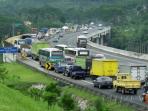 20140729_034741_tol-purbaleunyi-macet.jpg