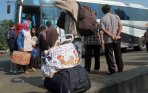 20140802_182544_suasana-kembalinya-pemudik-di-terminal-pulogadung.jpg