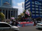 20140805_124809_relawan-jokowi-halal-bihalal-dengan-mahkamah-konstitusi.jpg