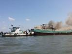 20140806_135245_kapal-pemdam-api.jpg