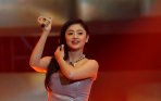 Hah, Dewi Perssik Joget Belakangi Penonton Sampai Penggemarnya Malu, Netizen Komen: Dibayar Tapi