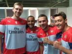 20140812_020916_theo-walcott-ntriojerman.jpg