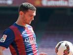 20140812_093522_thomas-vermaelen-berseragam-barcelona.jpg