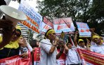 20140812_172241_demo-karyawan-merpati.jpg