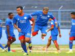20140813_163804_skuat-arema-cronus.jpg