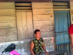 20140814_101220_rumah-tersangka-dd-alias-dita-pelaku-kasus-mutilasi-di-siak.jpg