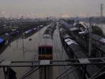 20140815_213258_stasiun-terendam-banjir.jpg