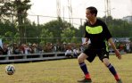 20140817_222429_jokowi-bermain-bola.jpg