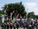 20140820_221824_demo-warga-tolak-aqua.jpg