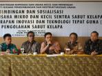 20140824_231057_ketua-bidang-litbang-aiski-ady-indra-pawennari-ketua-umum-aiski-efli-ramli.jpg