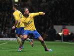 20140825_085821_lukas-podolski-arsenal.jpg