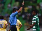 20140825_133214_nani-yellow-card.jpg