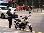20140825_162559_sepeda-motor-di-singapura-dipasangi-box.jpg