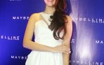 20140829_112826_velove-vexia-di-peluncuran-kosmetik-maybelline-white-super-fresh.jpg