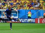 20140902_034028_daley-blind-tendangan.jpg