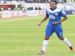 20140902_063706_gelandang-persib-bandung-m-ridwan.jpg