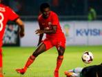 20140903_155104_pemain-persija-jakarta-victor-pae.jpg