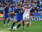 20140906_001758_christoph-kramer-berebutanbolaaa.jpg