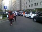 20140909_143055_parkir-liar-parkir-dalam-apartemen.jpg