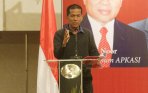 20140911_165405_bupati-dan-wali-kota-se-indonesia-tolak-pilkada-tidak-langsung.jpg