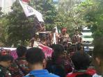 20140915_152236_massa-lmp-orasi-didepan-baharkam-nih2.jpg