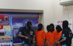 20140916_161254_polisi-tangkap-tersangka-sindikat-narkoba-dan-sita-25-kg-sabu.jpg