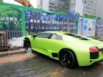 20140921_135610_lamborghini-fire-hydrant-china-1.jpg
