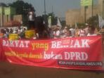 20140924_123633_demo-dukung-pilkada-langsung-di-dpr.jpg
