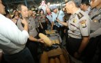 20140924_212352_razia-narkoba-di-batam-sita-29-kg-ganja-kering.jpg
