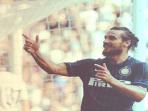 20140925_050352_selebrasi-pablo-daniel-osvaldo.jpg