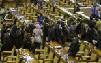 20140926_224257_fraksi-partai-demokrat-walk-out.jpg