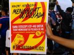 20140928_091703_demo-tolak-pilkada-lewat-dprd-yang-digelar-di-sekitar-bundaran-hi-jakarta-minggu-28-september-2014.jpg