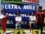 20140929_190046_shahnaz-juara-pertama-balap-sepeda.jpg