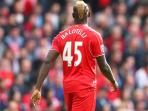 20141001_124842_mario-balotelli-menatap-ke-penonton.jpg