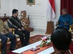 20141003_081618_20141003_susilo-bambang-yudhoyono_husni-kamil-manik_kpu.jpg