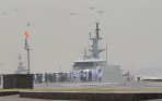 20141007_214938_perayaan-hut-ke-69-tni-di-dermaga-ujung-surabaya.jpg