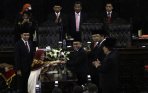 20141008_090151_zulkifli-hasan-terpilih-menjadi-ketua-mpr-ri.jpg