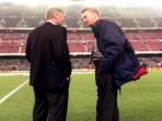 20141009_165103_sir-alex-ferguson-dan-louis-van-gaal.jpg