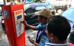 20141009_200851_warga-bingung-gunakan-mesin-parkir-meter.jpg