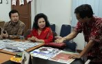 20141010_163307_wiryanti-sukamdani-berkunjung-ke-tribun.jpg