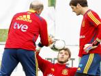 20141010_213009_david-de-gea-dan-iker-casillas.jpg